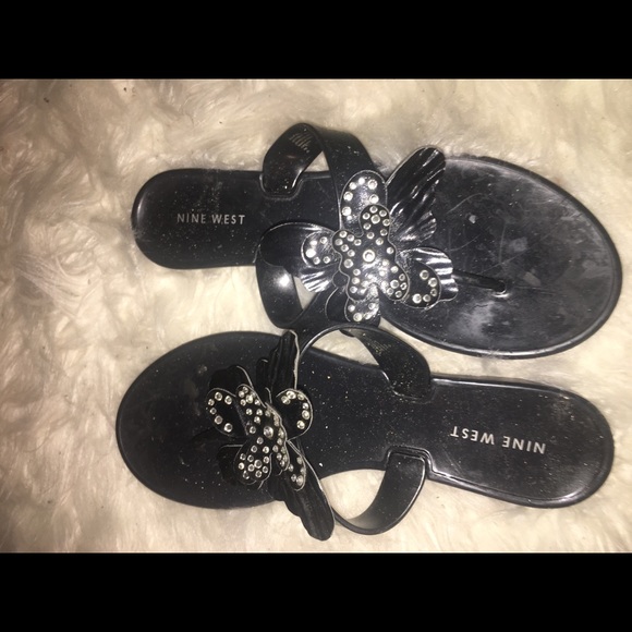 Nine West - Picture 3 of 4